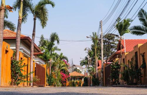 Central Pattaya Villa | King Family Massarossa Pool Villa Pattaya VIP