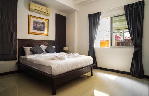 Central Pattaya Villa | King Family Massarossa Pool Villa Pattaya VIP