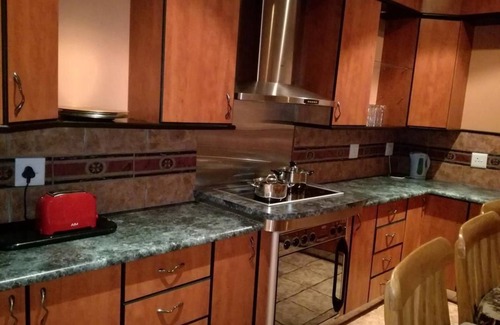 Bluewater Bay House | King Guest Lodge