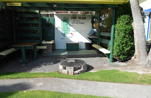 Naracoopa Cottage | King Island Accommodation Cottages, provide a peaceful & relaxing stay.