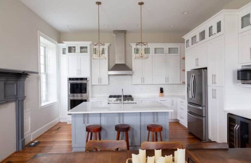 Weyers Cave House | King Meadow Manor