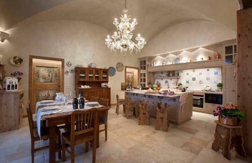 Susegana Villa | KING OF WINEYARDS , Villa in the Prosecco Hills , near Venice and Dolomites