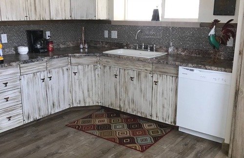 Escalante House | King & Queen bed w/2 bathrooms