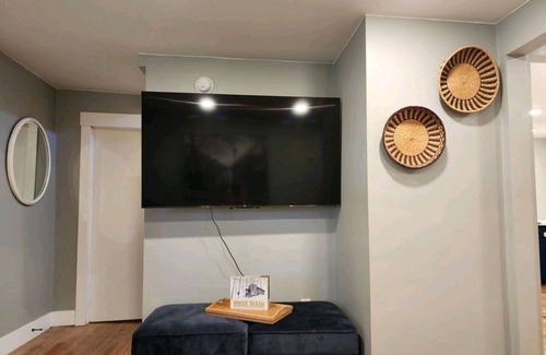 Damascus House | King & Queen Master Suites -3 Full Bathrooms -1 Mile to Town -30 Mins to Bristol
