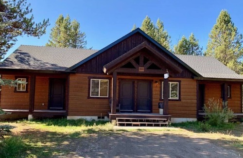 Island Park Cabin | King Room at Ponds Lodge Cabin 31 Unit 2