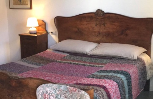 Canzo Bed & Breakfast | King room-B&B La Corte del Segrino