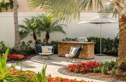 Ojus Apartment | King Room Near Aventura Square MIA