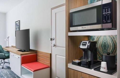 Apopka Apartment | King Room Near Kit Land Nelson Park ORL
