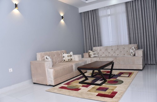 Kinindo Hotel | King's Conference Centre