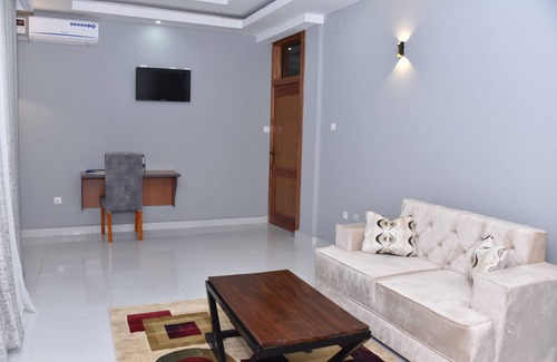 Kinindo Hotel | King's Conference Centre