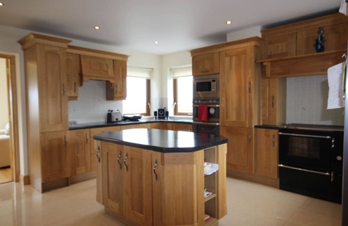 Cleggan Ski Chalet | King's House, Cleggan sea and mountain views