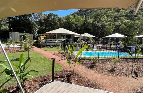 Nelly Bay Resort | King Safari Tent 9