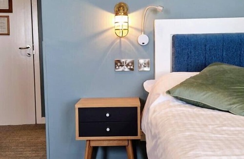 Sutton Cross Hotel | King Sitric