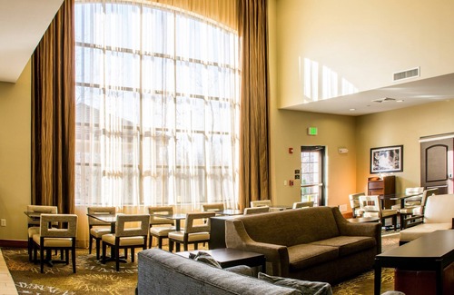 Schererville Apartment | King Studio. Free Breakfast. Indoor Pool. Gym.