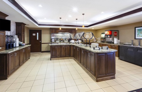 Columbia Apartment | King Studio near the University of Missouri | Fitness Center + Free Daily Breakfast