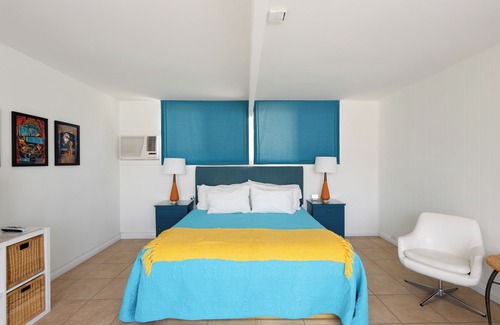 Desert Park Estates Hotel | King Studio | Pool + Firepit | 10min to Downtown