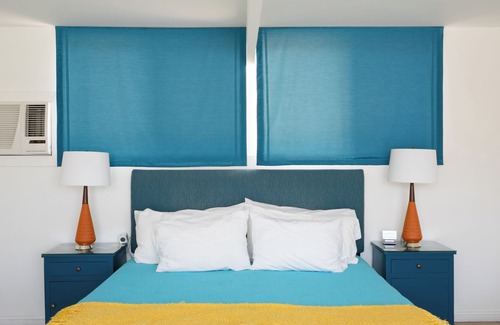Desert Park Estates Hotel | King Studio | Pool + Firepit | 10min to Downtown