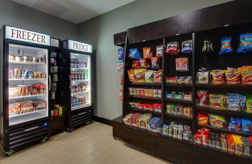 Rock Hill Condo | King Suite | Free Breakfast Buffet + Great for Business Travelers!