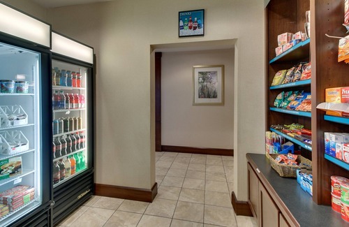 Grant Creek Condo | King Suite. Free Breakfast. Pool & Hot Tub. Airport Shuttle. Great for Business Travelers!