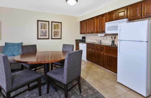 Okemos Condo | King Suite. Free Breakfast. Pool. Near Michigan State University.