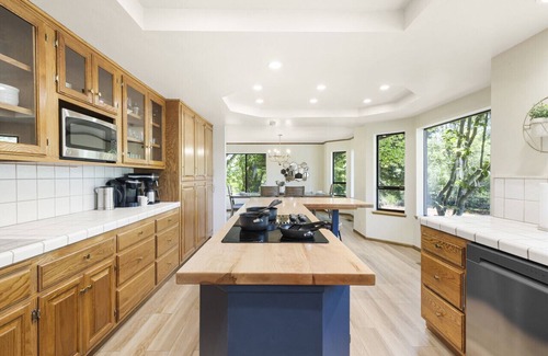Chico Apartment | King Suite Honey Run Escape in Nature