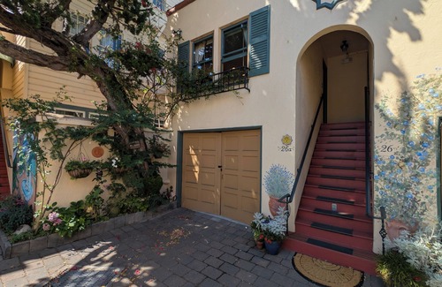 Marina District Apartment | King Suite in San Francisco Marina District with Courtyard View & Garage Parking