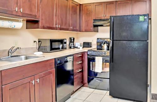 Florida Central Atlantic Coast Apartment | King Suite near to Disney & Universal Fun
