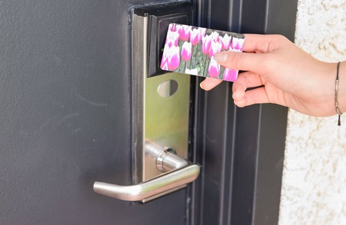 Alhambra House | King Suite | Omeo Suites-NS #209