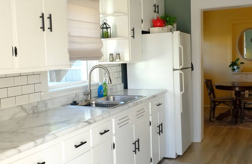 Palmyra Apartment | King Suite Sanctuary: Historic Main Street Charm in Downtown Palmyra