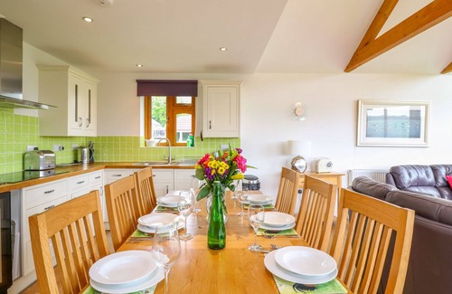 St. Columb Major Cottage | KINGCUP COTTAGE, family friendly, with a garden in St Columb Major