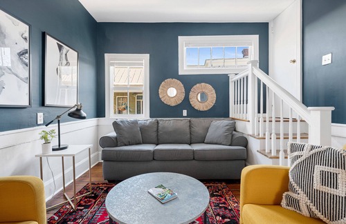 Downtown Charleston House | Kingdom House | Great for Large Groups!