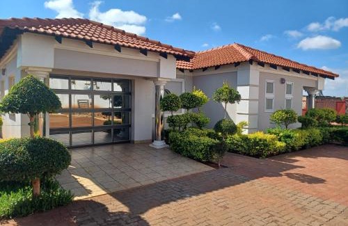 Bojanala House | Kingdoms Place Guesthouse