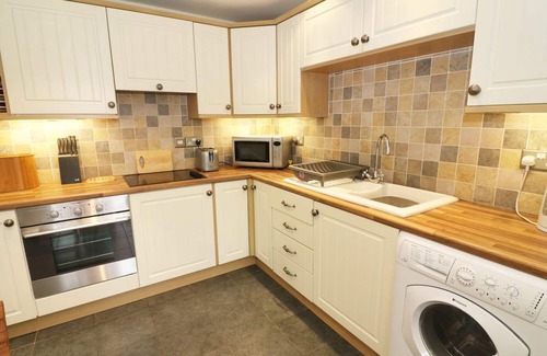 Staveley Apartment | KINGFISHER BARN, pet friendly in Staveley