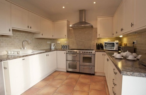 Sculthorpe House | Kingfisher Barn, Sleeps 10+2 (5 Bedrooms)