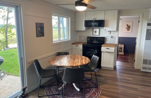 Sanford Cabin | Kingfisher Cabin - Stunning Waterfront Vistas!