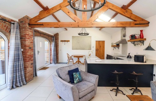 Driffield Cottage | KINGFISHER CORNER, romantic, luxury holiday cottage in Bridlington