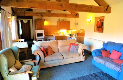 Scawton House | Kingfisher Cottage. Accessible two bedroom bungalow on a family farm