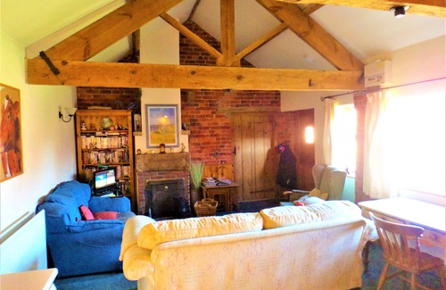 Scawton House | Kingfisher Cottage. Accessible two bedroom bungalow on a family farm