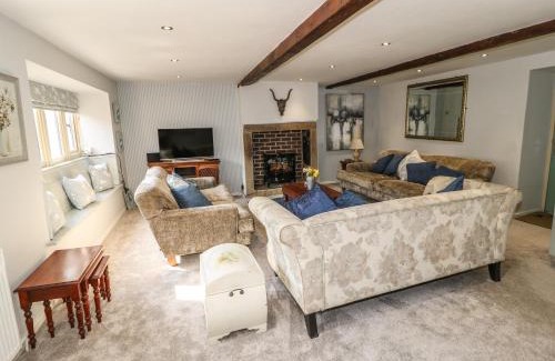 Holmfirth House | Kingfisher Cottage