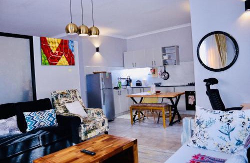 Nairobi House | Kingfisher Cottage
