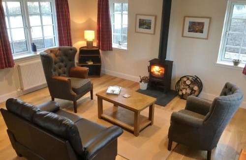 Pitlochry Apartment | Kingfisher Cottage, Port o Tay