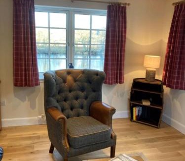Pitlochry Apartment | Kingfisher Cottage, Port o Tay