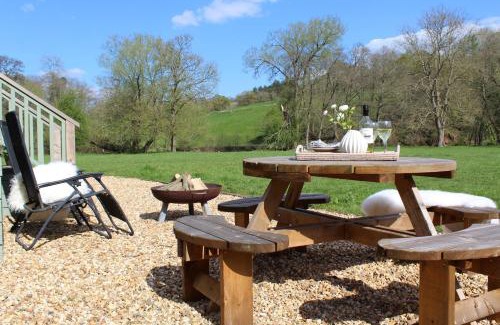 Acrefair House | Kingfisher