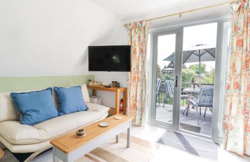 Thistley Green House | Kingfisher