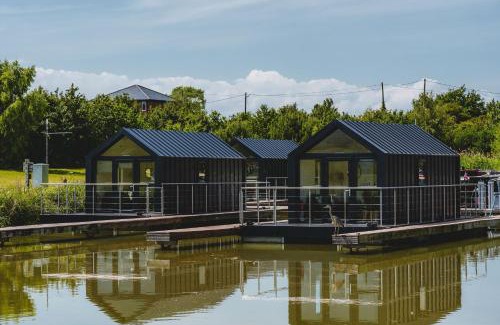 Huxley House | Kingfisher