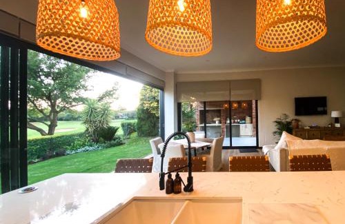 Hartbeespoort House | Kingfisher House, Pecanwood Estate, Hartbeespoort