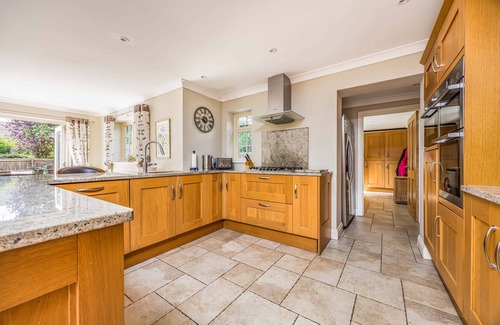 Chichester Cottage | Kingley - Chichester - sleeps 10 guests in 4 bedrooms