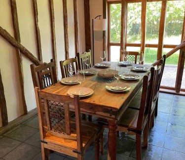 Great Saling House | Kings Barn - English Countryside Retreat