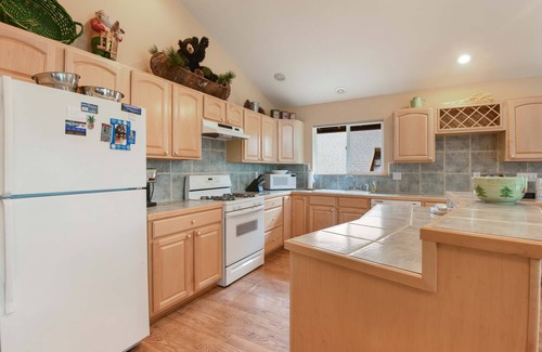 Kings Beach House | Kings Beach Bliss Walk to Outdoor Fun!