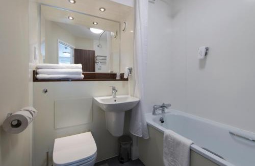 Thorne Hotel | Kings Chamber, Doncaster by Marston's Inns